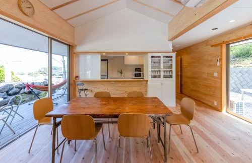 Amami House | Female Only Dormitory Guest House Amami Long Beach 2 Breakfast included- Vacation STAY 64534v