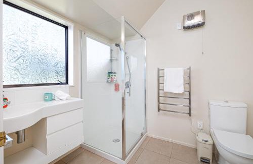Burnside House | Fendalton Rose Garden Retreat Holiday Home