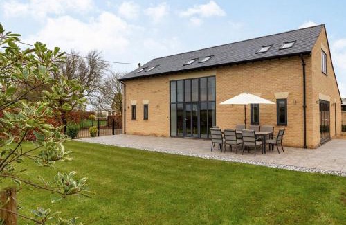 Ely House | Fenside Way