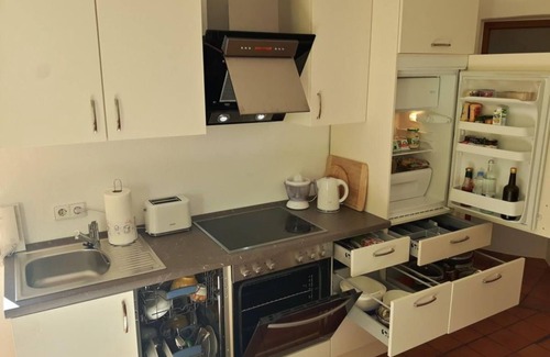 Neustadt-Hambach Apartment | Ferienwohnung Pinie, Deutschland