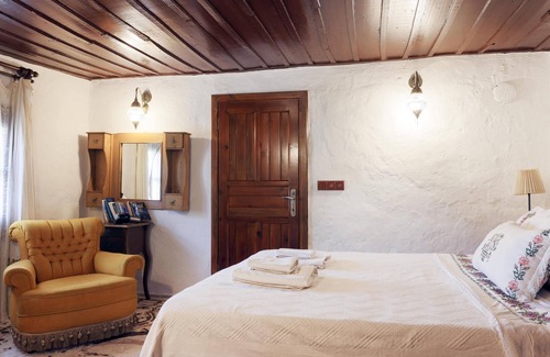 Konak Bed & Breakfast | Feride Suit For 3