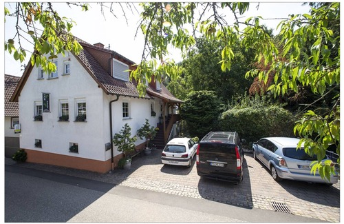 Gleiszellen-Gleishorbach Apartment | Ferienwohnungen Haus Petra - Wohnung Nr.1