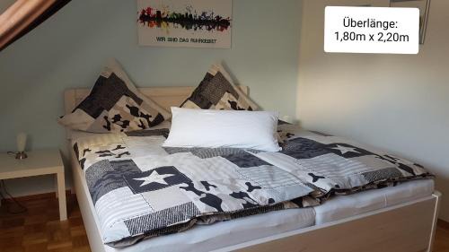 Oberhausen Apartment | Ferien-& Monteurwohnung Koenen2 nah am Westfield Centro
