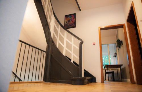 Dahl Apartment | Ferien und Gamingwohnung