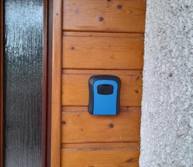 Kleinbreitenbach Apartment | Ferien- und Monteurwohnung Tina