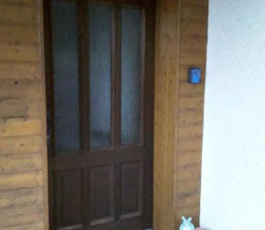 Kleinbreitenbach Apartment | Ferien- und Monteurwohnung Tina