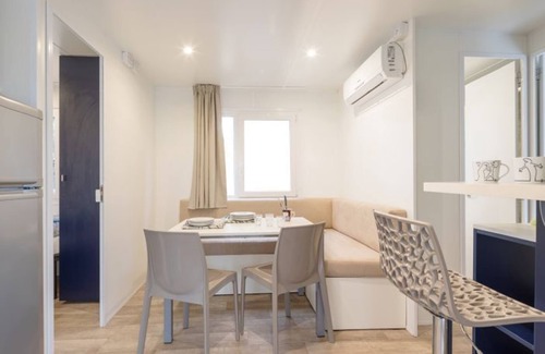 Zona XXXIV Casal Palocco House | Ferienanlage Capitol Baia Elite für 6 Personen
