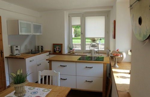 Badenweiler House | Ferienhaus Alte Schusterei, 85 qm mit Garten und 2 Wohn-/Schlafbereichen für max. 4 Personen