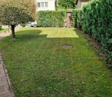 Sagard House | Ferienhaus an der Brunnenaue 4 Sterne, E-Ladestation am Haus, Wlan, Netflix, Garten