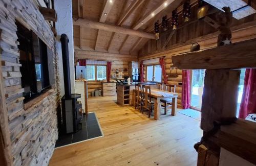 Stanzach Ski Chalet | Ferienhaus - Chalet - Lechtraum
