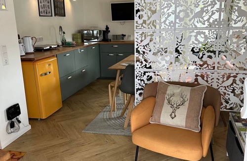 Westerburg House | Ferienhaus Petermännchen - 2 bedroom house, shower, WC, parking lot