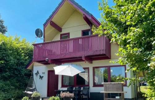 Seepark Kirchheim House | Ferienhaus "Schmetterling" am See im Bergland