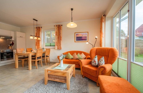 Korswandt House | "ferienhaus Sunshine" - Kamin und Infrarot-sauna