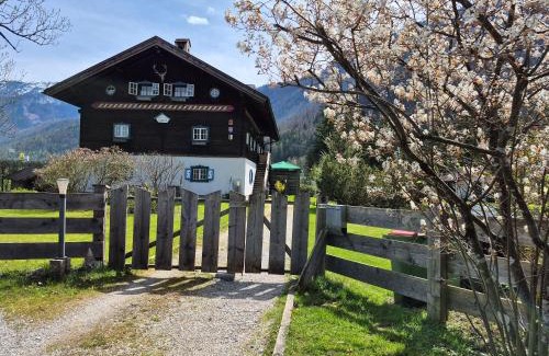 Golling an der Salzach Apartment | Ferienlounge Bluntausee