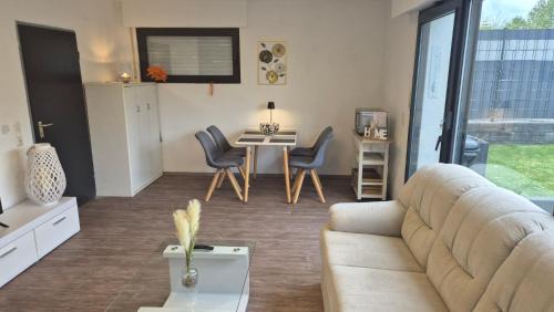 Hagen-Hohenlimburg Apartment | Ferienoase mit Garten - Ihr Tor zum Sauerland