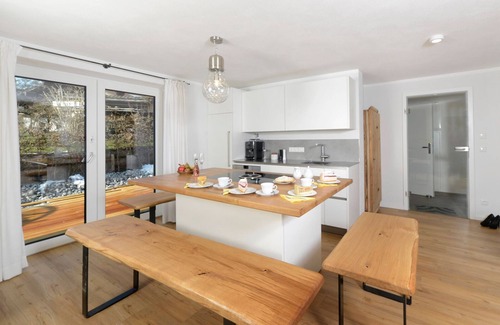 Breitbrunn a. Chiemsee Apartment | Ferienwohnung "Erholen" für 2-8 Personen, 4 Schlafzimmer, 2 Bäder
