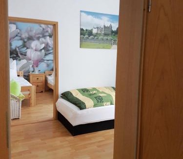 Langenleuba-Niederhain Apartment | Ferienwohnung am Viaduktweg Familie Roman