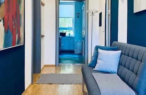 Schippach Apartment | Ferienwohnung Blau mit Balkon - Villa Geisenhof