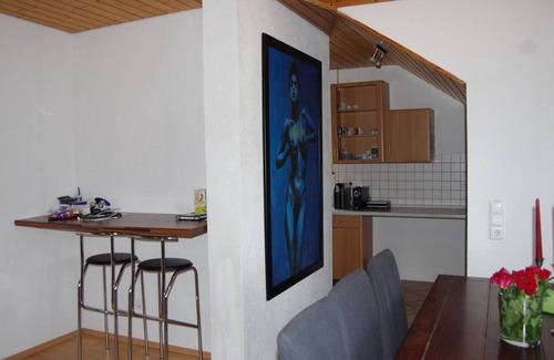 Eriskirch Apartment | Ferienwohnung 2, 90 qm, 1 Wohnzimmer, 2 Schlafzimmer, max. 3 Personen