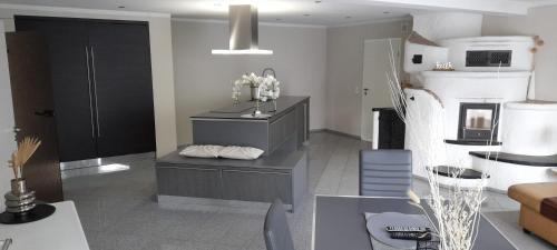 Elsoff Apartment | Ferienwohnung Alina