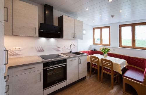 Tettnang Apartment | Ferienwohnung Alpenblick, 65 qm, Balkon, 2 Schlafzimmer, max. 6 Personen