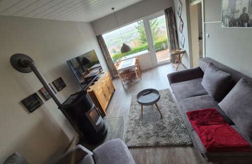 Husen Apartment | Ferienwohnung Altenaublick Husen