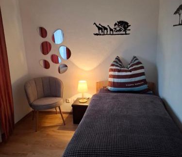 Altenkunstadt Apartment | Ferienwohnung am Bach