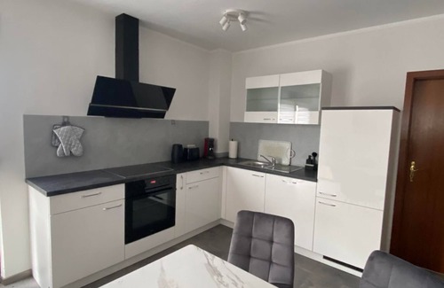 Langenlonsheim Apartment | Ferienwohnung am Weinberg - Holiday apartment with terrace in the garden