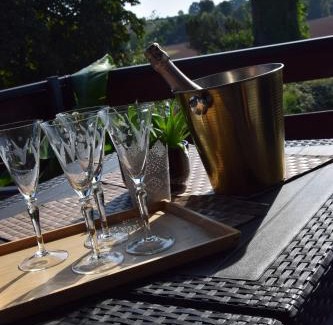 Schwalmstadt Apartment | Ferienwohnung am Schwalmufer
