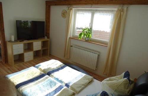 Kreuzfeld Apartment | Ferienwohnung Anna