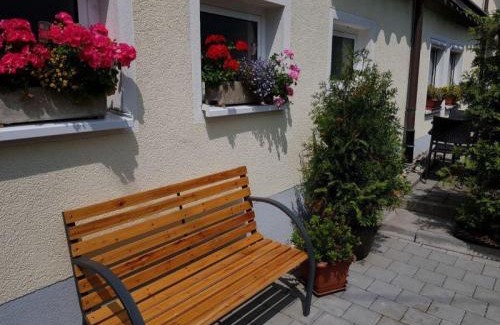 Offenhausen Apartment | Ferienwohnung Annette