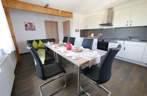 Ochsenhausen Apartment | Ferienwohnung/app. für 11 Gäste mit 130m² in Ochsenhausen