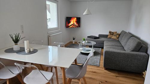 Hallstadt Apartment | Ferienwohnung AS5 One Bamberg - ruhig, zentral mit Balkon
