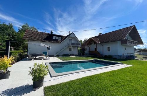 Augsdorf Apartment | Ferienwohnung Ramsbacher