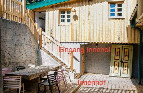 Bad Aussee Apartment | Ferienwohnung Atelier - Salzherrenhof Bad Aussee - Neueröffnung - Netflix - W-Lan
