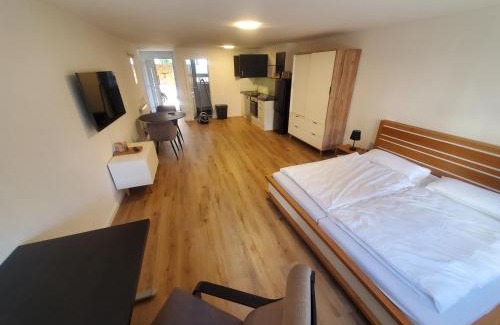 Maikammer Apartment | Ferienwohnung Blumenstiel