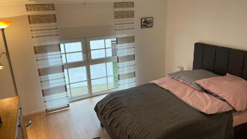 Hinzert-Polert Apartment | Ferienwohnung Brunnenblick