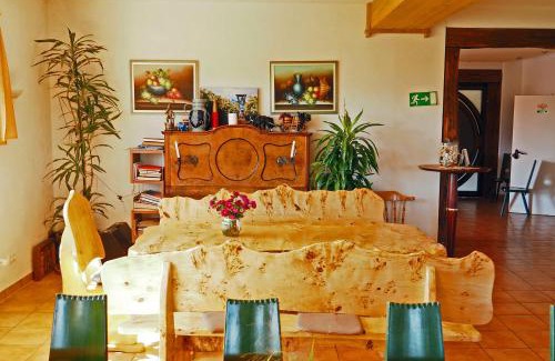 Heitersheim Hotel | Ferienwohnung Castellberg