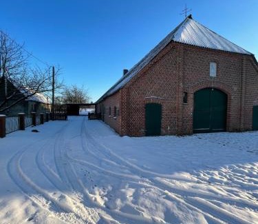 Tessin b. Boizenburg Apartment | Ferienwohnung Heinrichs Hütte