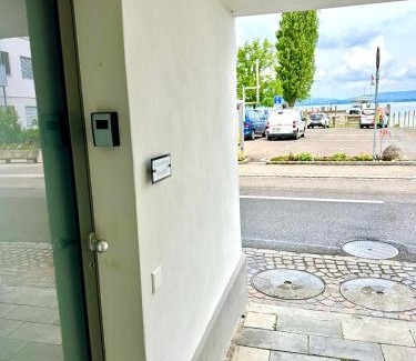 Berlingen Apartment | Ferienwohnung direkt am Bodensee/Untersee nahe Konstanz