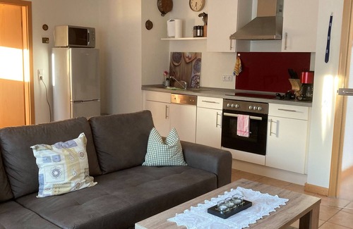 Glems Apartment | Ferienwohnung Erdgeschoß mit Terrasse, 54qm, Max. 2 Personen