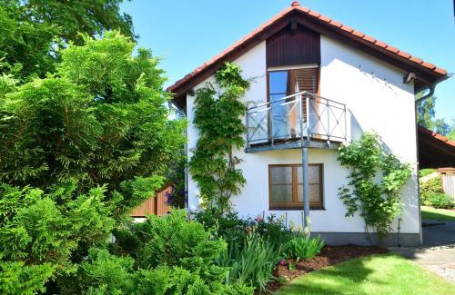 Wickendorf Apartment | Ferienwohnung Gartenblick am Schweriner See