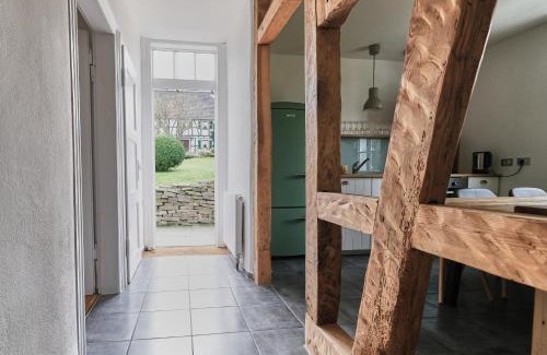 Neunkirchen-Seelscheid Apartment | Ferienwohnung im Fachwerkhof 'Haus in Bewegung'
