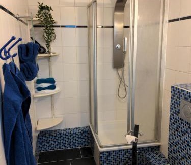 Grebenstein Apartment | Ferienwohnung im Grünen I