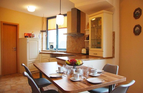 Guestrow Apartment | Ferienwohnung im Wasserturm, Güstrow