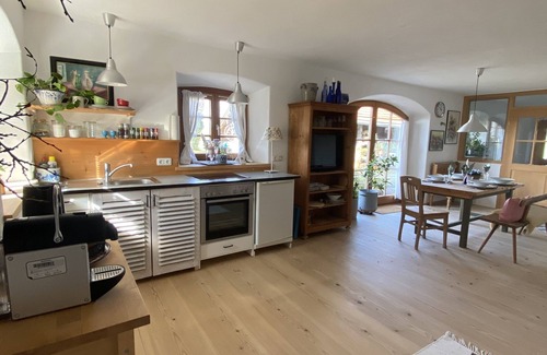Dietramszell Apartment | Ferienwohnung in Einem Alten Bauernhaus