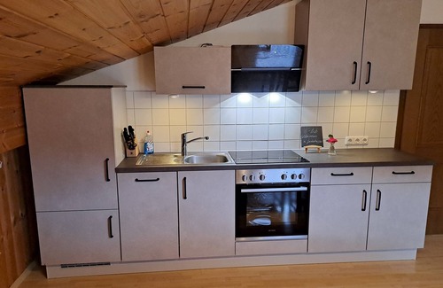 Schleching Apartment | Ferienwohnung Kaiserblick, 90 qm, Zwei Schlafzimmer, Balkon