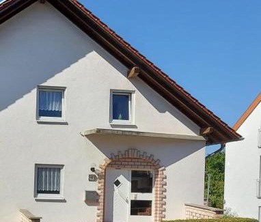 Mandelbachtal Apartment | Ferienwohnung Kempf Mandelbachtal