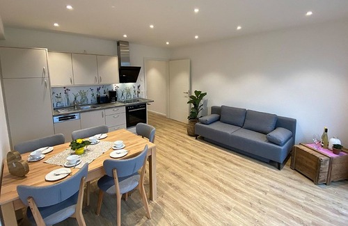 Langenargen Apartment | Ferienwohnung Kräutergarten, 85qm, 2 Schlafzimmer, max 4 Personen