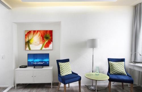 Insel Apartment | Ferienwohnung Müller - Neu und hochwertig sanierter Altbau, Wohnküche, Lindau-Insel mit 1a Lage